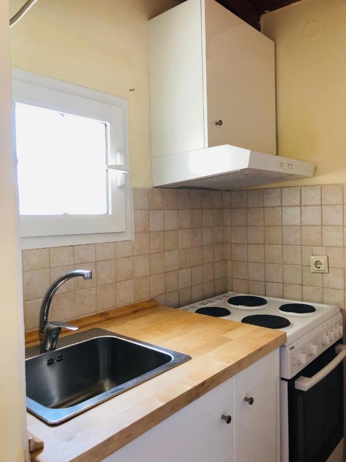 Wooden Ceiling Apartment - Close To City Center Kanali  Екстер'єр фото